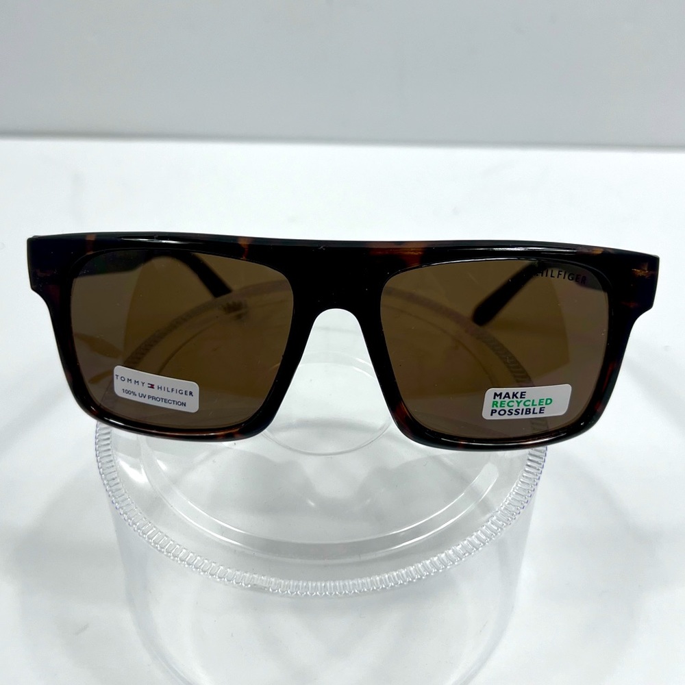 TOMMY HILFIGER💯 WAFFLE BROWN FRAME, OLIVE GREEN LENSES, SUNGLASSES **UNISEX**